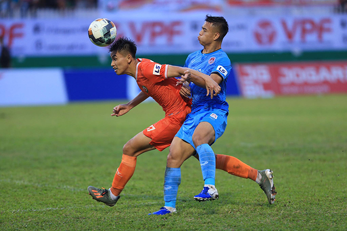 Đánh bại Phố Hiến, Bình Định giành vé lên chơi V.League 2021 - 2 Đánh bại Phố Hiến, Bình Định giành vé lên chơi V.League 2021 - 2