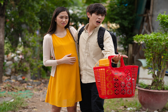 'Tắt tiếng' của Huỳnh Lập - Duy Khánh- Lê Nhân 'cà khịa' CĐM: Từ chuyện Đông Nhi đi đẻ đến cứu trợ mùa lũ - 9 'Tắt tiếng' của Huỳnh Lập - Duy Khánh- Lê Nhân 'cà khịa' CĐM: Từ chuyện Đông Nhi đi đẻ đến cứu trợ mùa lũ - 9