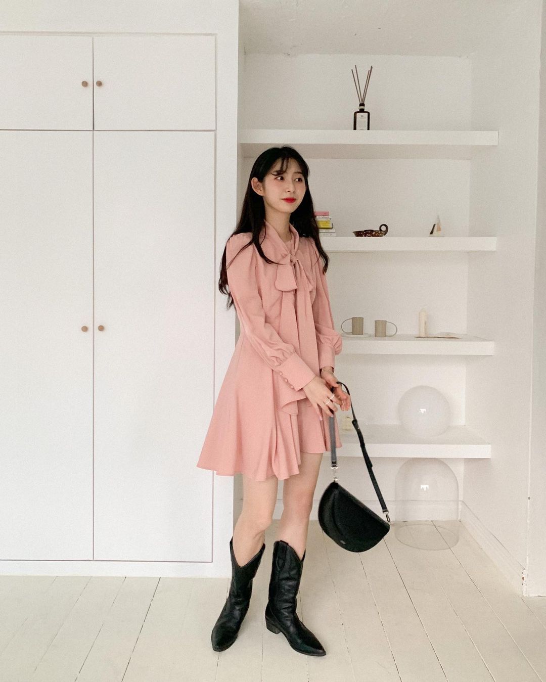 Đáng đầu tư nhất trong tủ đồ mùa lạnh chính là 2 kiểu boots tưởng dìm dáng hóa lại cực tôn chân này - 4 Đáng đầu tư nhất trong tủ đồ mùa lạnh chính là 2 kiểu boots tưởng dìm dáng hóa lại cực tôn chân này - 4