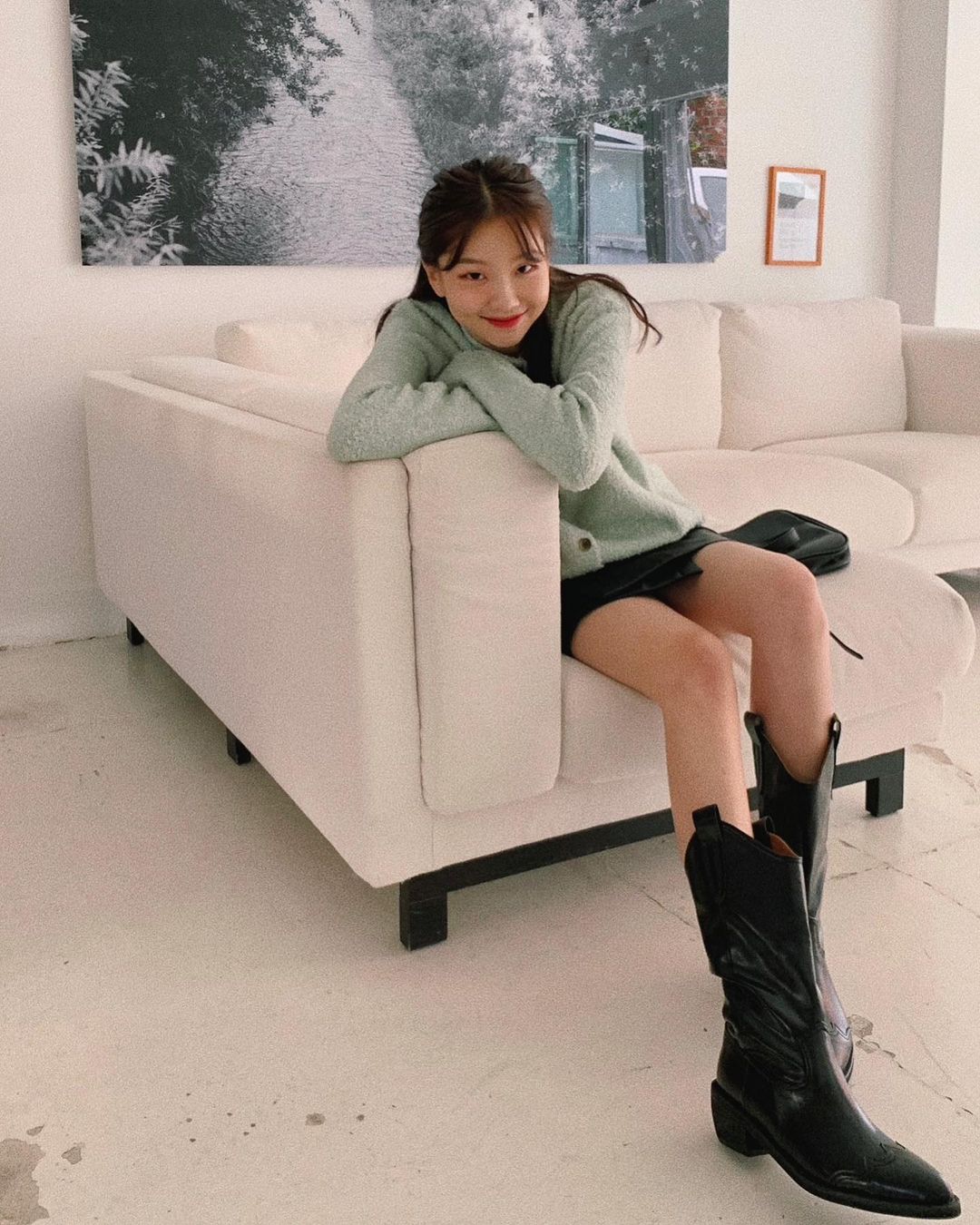 Đáng đầu tư nhất trong tủ đồ mùa lạnh chính là 2 kiểu boots tưởng dìm dáng hóa lại cực tôn chân này - 5 Đáng đầu tư nhất trong tủ đồ mùa lạnh chính là 2 kiểu boots tưởng dìm dáng hóa lại cực tôn chân này - 5