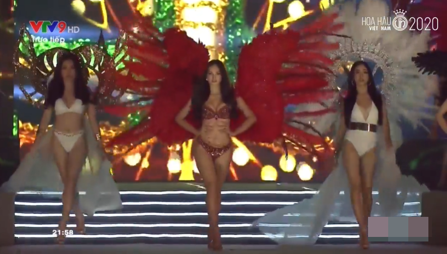 Sau khi bị soi body lộ cả loạt khuyết điểm, Tiểu Vy diện bikini khoe dáng trong đêm thi Hoa hậu Việt Nam 2020, khuôn ngực 'đồ sộ' gây chú ý Sau khi bị soi body lộ cả loạt khuyết điểm, Tiểu Vy diện bikini khoe dáng trong đêm thi Hoa hậu Việt Nam 2020, khuôn ngực 'đồ sộ' gây chú ý