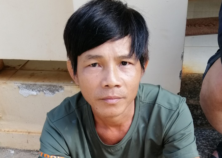 Bắt 'yêu râu xanh' hiếp dâm bé gái 9 tuổi rồi bỏ trốn Bắt 'yêu râu xanh' hiếp dâm bé gái 9 tuổi rồi bỏ trốn