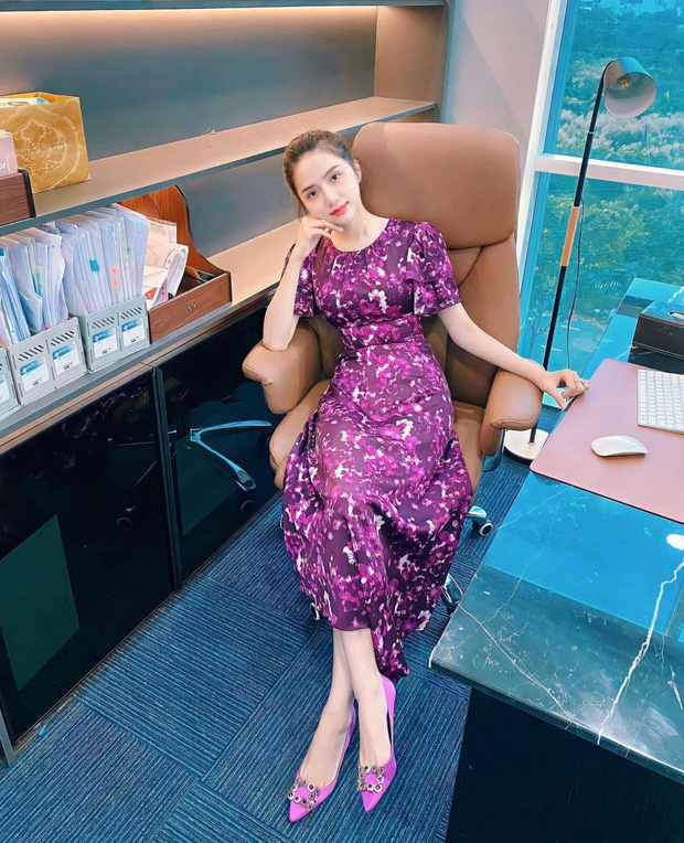 Hậu lùm xùm với antifan, Hương Giang chính thức tái xuất với hình ảnh gầy gò gây lo lắng Hậu lùm xùm với antifan, Hương Giang chính thức tái xuất với hình ảnh gầy gò gây lo lắng