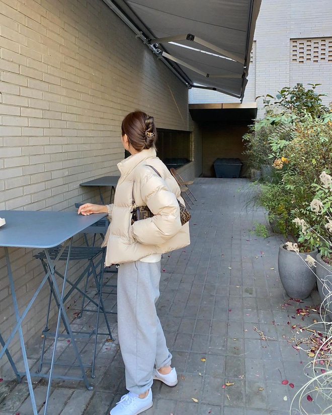 Muốn tối giản hết mức cho tủ đồ mùa lạnh mà vẫn lên đồ đẹp xuất sắc, bạn nên sắm những items này - 19 Muốn tối giản hết mức cho tủ đồ mùa lạnh mà vẫn lên đồ đẹp xuất sắc, bạn nên sắm những items này - 19