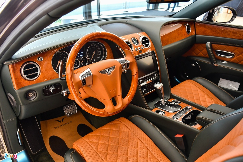 Chi tiết Bentley Flying Spur V8 S giá hơn 17,6 tỷ với màu sơn hiếm - 15 Chi tiết Bentley Flying Spur V8 S giá hơn 17,6 tỷ với màu sơn hiếm - 15