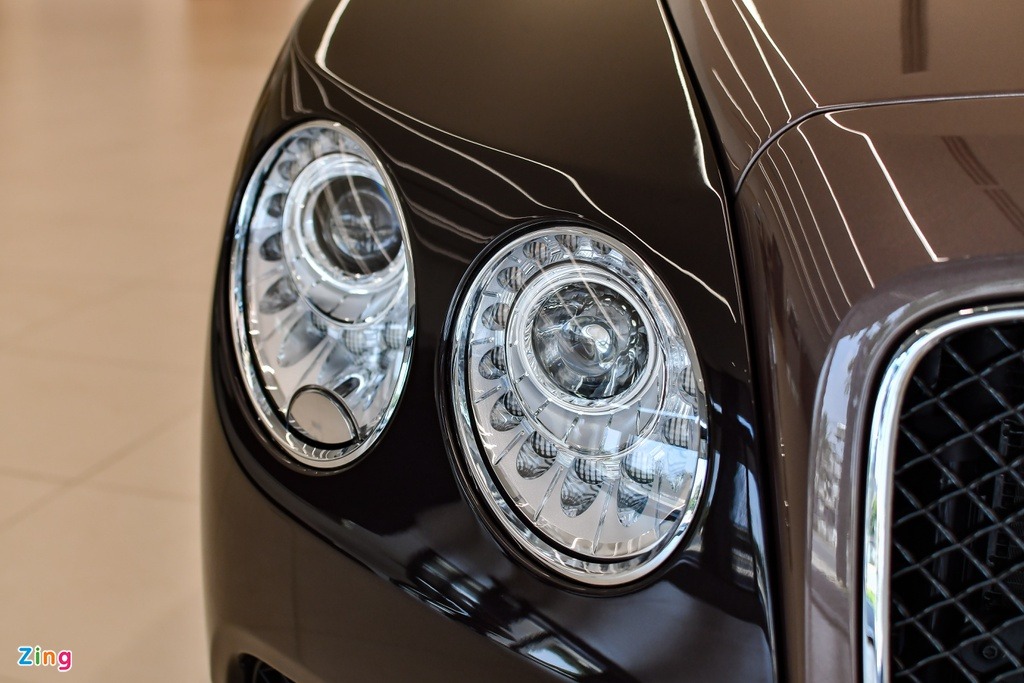Chi tiết Bentley Flying Spur V8 S giá hơn 17,6 tỷ với màu sơn hiếm - 6 Chi tiết Bentley Flying Spur V8 S giá hơn 17,6 tỷ với màu sơn hiếm - 6