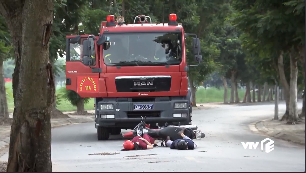 Lửa ấm tập 37: Thủy và Hoàng có nguy cơ bị nhiễm HIV - 7 Lửa ấm tập 37: Thủy và Hoàng có nguy cơ bị nhiễm HIV - 7