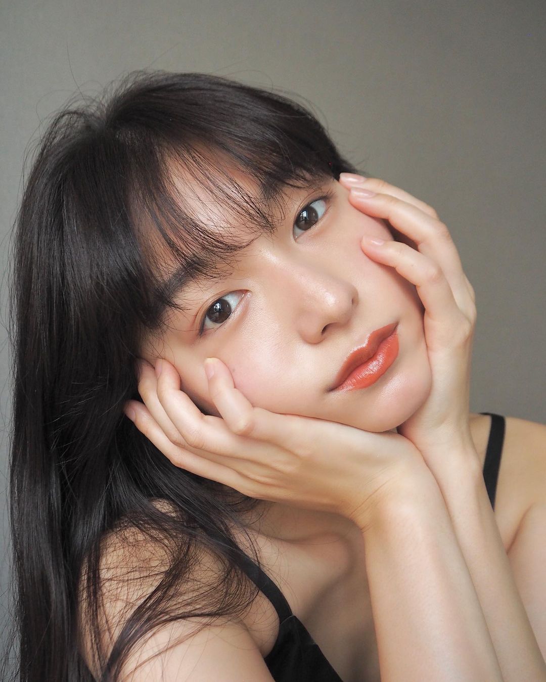 Để da căng mướt gấp 10 lần bình thường, phụ nữ Nhật có thêm chiêu 'chườm dầu' chuyên được dùng trong mùa lạnh - 2 Để da căng mướt gấp 10 lần bình thường, phụ nữ Nhật có thêm chiêu 'chườm dầu' chuyên được dùng trong mùa lạnh - 2