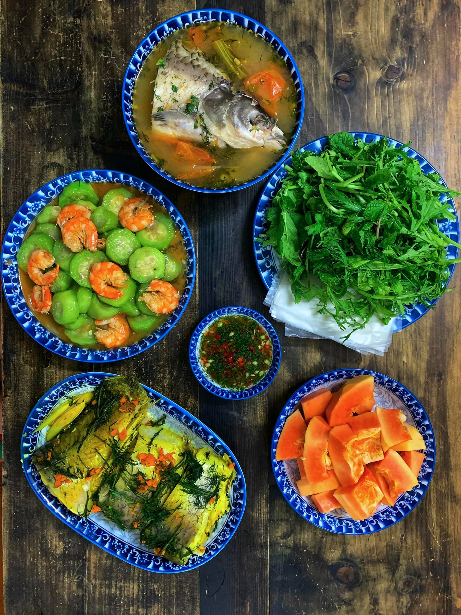 Có gì ở mâm cơm của đôi vợ chồng trẻ mà sau 2 giờ đăng tải đã nhận hơn ngàn lượt like từ cộng đồng mạng? - 11 Có gì ở mâm cơm của đôi vợ chồng trẻ mà sau 2 giờ đăng tải đã nhận hơn ngàn lượt like từ cộng đồng mạng? - 11