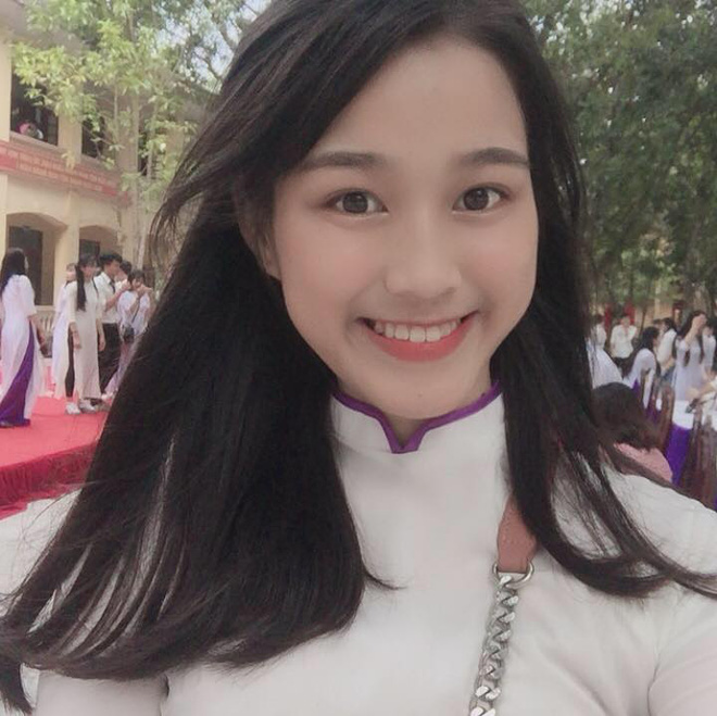 Động thái đầu tiên của Tân Hoa hậu Việt Nam 2020 Đỗ Thị Hà trên MXH sau vài tiếng đăng quang - 2 Động thái đầu tiên của Tân Hoa hậu Việt Nam 2020 Đỗ Thị Hà trên MXH sau vài tiếng đăng quang - 2