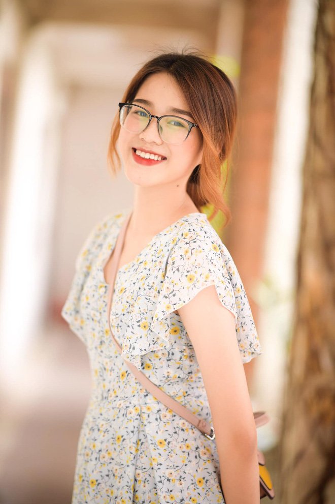 Style đời thường đối nhau chan chát của top 3 HHVN: Người thì sexy, người cá tính, riêng Tân hậu giản dị đến xuề xòa vẫn đẹp mê Style đời thường đối nhau chan chát của top 3 HHVN: Người thì sexy, người cá tính, riêng Tân hậu giản dị đến xuề xòa vẫn đẹp mê