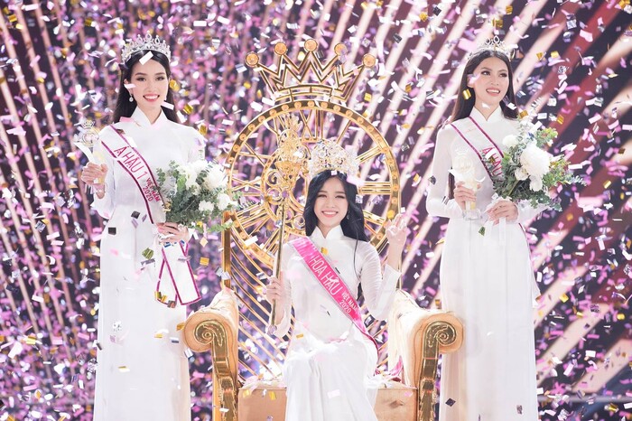 Đọ body của top 3 Hoa hậu Việt Nam 2020, Đỗ Thị Hà liệu có hoàn hảo hơn 2 Á hậu? Đọ body của top 3 Hoa hậu Việt Nam 2020, Đỗ Thị Hà liệu có hoàn hảo hơn 2 Á hậu?