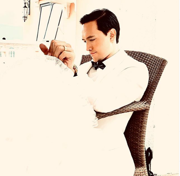 Lộ hậu trường ảnh cưới của Hà Hồ - Kim Lý: Cô dâu trao cho chồng nụ hôn nồng thắm, nhìn đã thấy hạnh phúc lây! - 3 Lộ hậu trường ảnh cưới của Hà Hồ - Kim Lý: Cô dâu trao cho chồng nụ hôn nồng thắm, nhìn đã thấy hạnh phúc lây! - 3