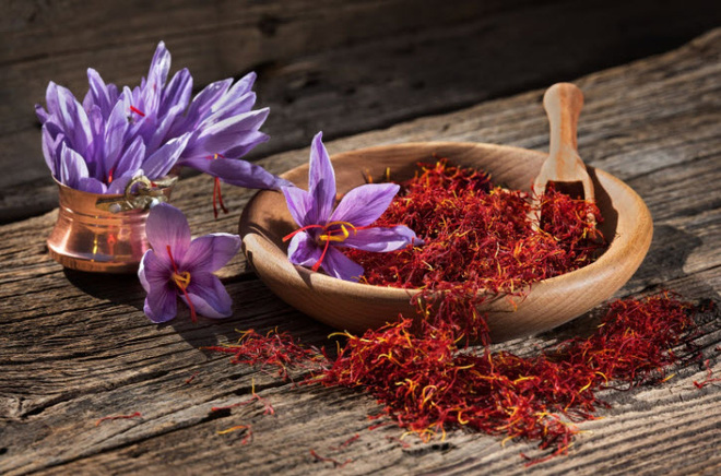 Giải mã loại nhụy hoa được tôn là 'vàng đỏ', rẻ nhất 175 triệu đắt nhất 450 triệu đồng mỗi kg Giải mã loại nhụy hoa được tôn là 'vàng đỏ', rẻ nhất 175 triệu đắt nhất 450 triệu đồng mỗi kg