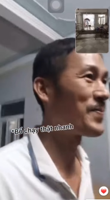 Về thăm nhà không báo trước, cô gái khiến cả nhà bất ngờ, khoảnh khắc người bố chạy ra mừng, ôm chặt lấy con gây xúc động mạnh - 3 Về thăm nhà không báo trước, cô gái khiến cả nhà bất ngờ, khoảnh khắc người bố chạy ra mừng, ôm chặt lấy con gây xúc động mạnh - 3