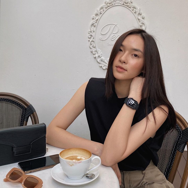 Không trở thành Hoa hậu nhưng: Doãn Hải My được... hoa của Hậu, Cẩm Đan gây ấn tượng cực mạnh và Diệu Linh hẹn hò con trai tỷ phú - 19 Không trở thành Hoa hậu nhưng: Doãn Hải My được... hoa của Hậu, Cẩm Đan gây ấn tượng cực mạnh và Diệu Linh hẹn hò con trai tỷ phú - 19
