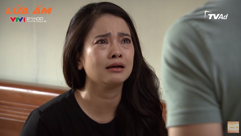 Lửa ấm tập 39: Minh căng thẳng với vợ, thoải mái để tình cũ vuốt ve níu kéo - 1 Lửa ấm tập 39: Minh căng thẳng với vợ, thoải mái để tình cũ vuốt ve níu kéo - 1