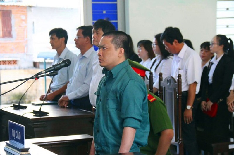 Đình chỉ Phó Giám đốc Bệnh viện Đa khoa Bình Thuận Đình chỉ Phó Giám đốc Bệnh viện Đa khoa Bình Thuận