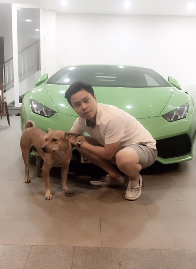 Khoảnh khắc cực hiếm bên trong căn biệt thự chứa toàn siêu xe của Phan Thành, ai cũng từng đi qua mà có thể không biết! - 6 Khoảnh khắc cực hiếm bên trong căn biệt thự chứa toàn siêu xe của Phan Thành, ai cũng từng đi qua mà có thể không biết! - 6