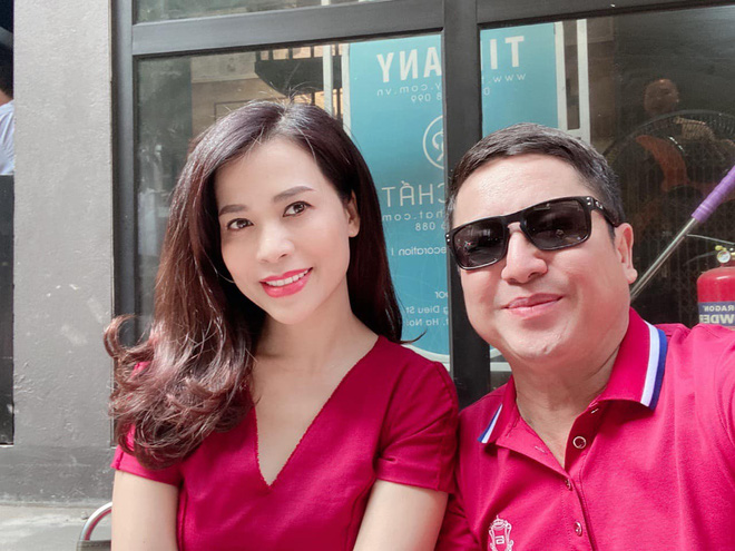 Những khoảnh khắc ngọt ngào của Danh hài Chí Trung và bạn gái kém 17 tuổi - 1 Những khoảnh khắc ngọt ngào của Danh hài Chí Trung và bạn gái kém 17 tuổi - 1