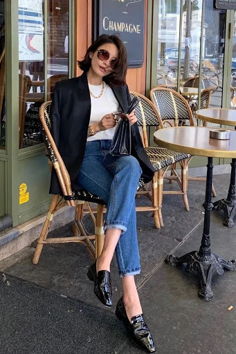 Chỉ cần diện cùng 4 kiểu trang phục này, chiếc quần jeans dù mờ nhạt đến mấy cũng 'biến hình' sang chảnh ngút ngàn - 10 Chỉ cần diện cùng 4 kiểu trang phục này, chiếc quần jeans dù mờ nhạt đến mấy cũng 'biến hình' sang chảnh ngút ngàn - 10