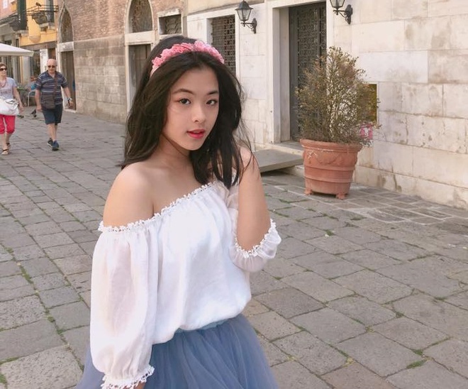 'Bình rượu mơ' của sao Việt: Mới 15 tuổi đã cao tới 1m70, dáng chuẩn hoa hậu tương lai nhưng bất ngờ nhất là phong cách thời trang - 25 'Bình rượu mơ' của sao Việt: Mới 15 tuổi đã cao tới 1m70, dáng chuẩn hoa hậu tương lai nhưng bất ngờ nhất là phong cách thời trang - 25