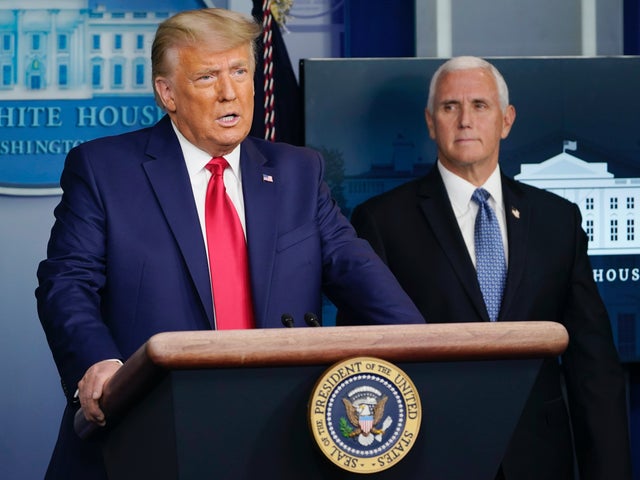 Tổng thống Trump lại nêu điều kiện để ông Biden vào Nhà Trắng Tổng thống Trump lại nêu điều kiện để ông Biden vào Nhà Trắng