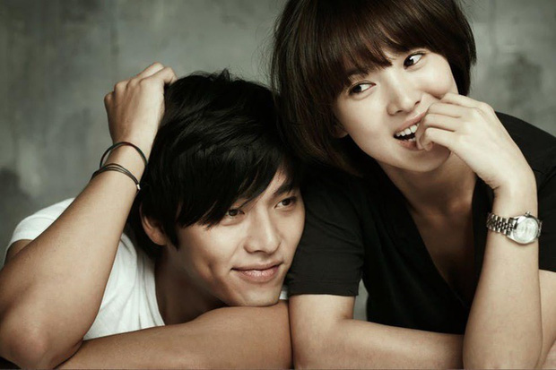 Tình đầu ít ai biết của Song Hye Kyo: CEO nhà SM nguyện cả đời bảo vệ nhưng toang, người yêu Á hậu người lấy tài tử và kết cục buồn - 7 Tình đầu ít ai biết của Song Hye Kyo: CEO nhà SM nguyện cả đời bảo vệ nhưng toang, người yêu Á hậu người lấy tài tử và kết cục buồn - 7