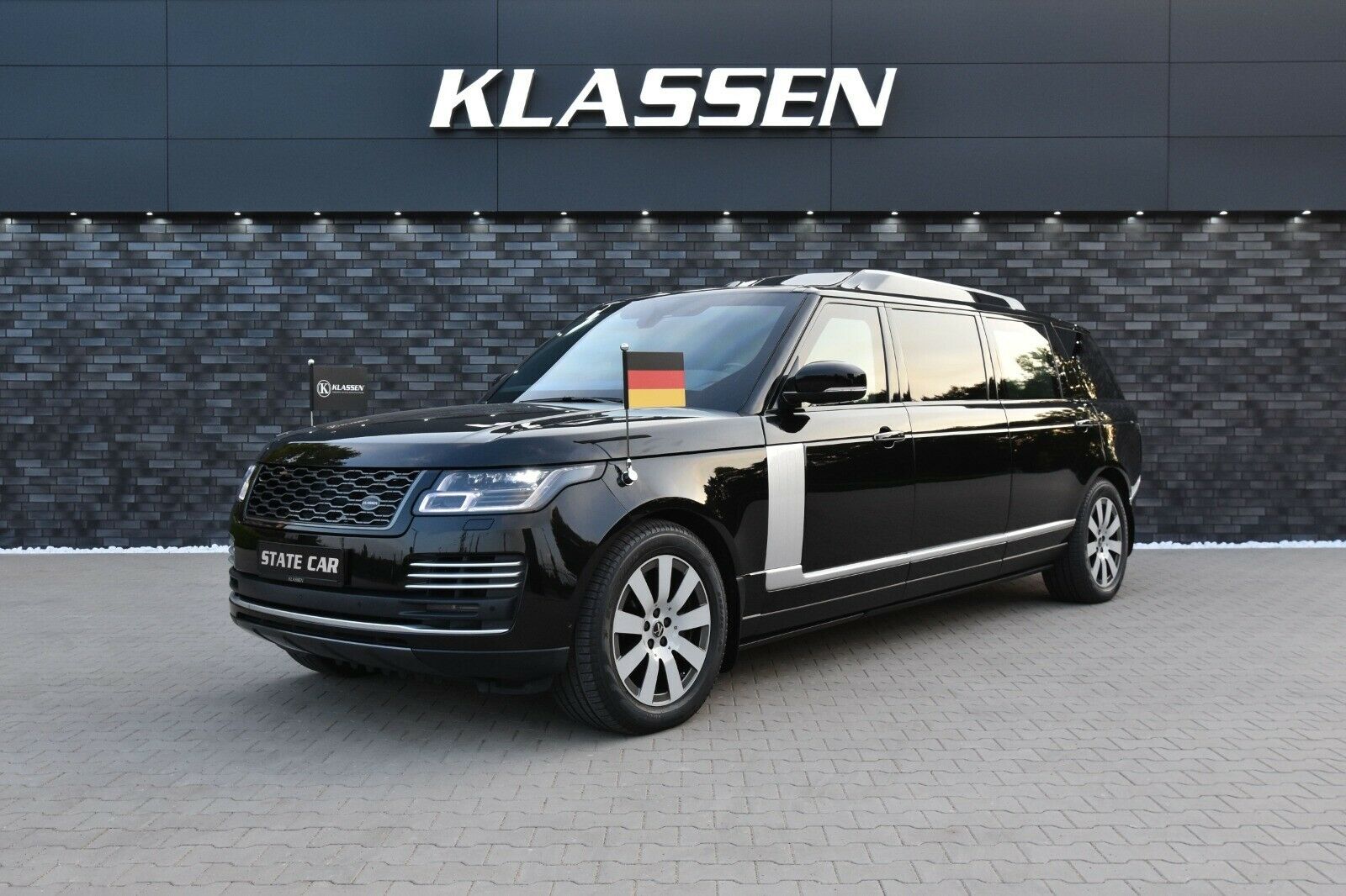 Range Rover SVAutobiography bản chống đạn giá 1,3 triệu USD - 1 Range Rover SVAutobiography bản chống đạn giá 1,3 triệu USD - 1