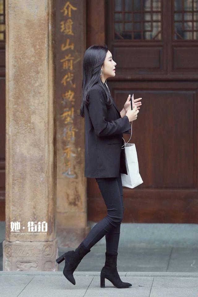 4 kiểu boots 'chấp' hết mọi thể loại giày cao gót về độ sang xịn, mùa Thu Đông nàng sành điệu nào cũng nên sắm - 6 4 kiểu boots 'chấp' hết mọi thể loại giày cao gót về độ sang xịn, mùa Thu Đông nàng sành điệu nào cũng nên sắm - 6