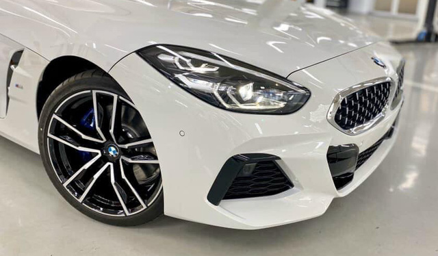 Lộ BMW Z4 2020 đầu tiên do THACO nhập tại đại lý: Xe chơi mui trần giá hơn 3,3 tỷ đồng, cạnh tranh xe nhập tư vừa về - 4 Lộ BMW Z4 2020 đầu tiên do THACO nhập tại đại lý: Xe chơi mui trần giá hơn 3,3 tỷ đồng, cạnh tranh xe nhập tư vừa về - 4