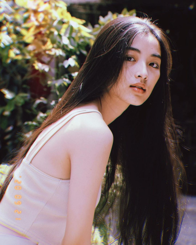Bà nội sở hữu nhan sắc thuộc hàng visual hồi đó, dân tình tò mò cháu gái có ké được miếng đẹp nào không? - 3 Bà nội sở hữu nhan sắc thuộc hàng visual hồi đó, dân tình tò mò cháu gái có ké được miếng đẹp nào không? - 3