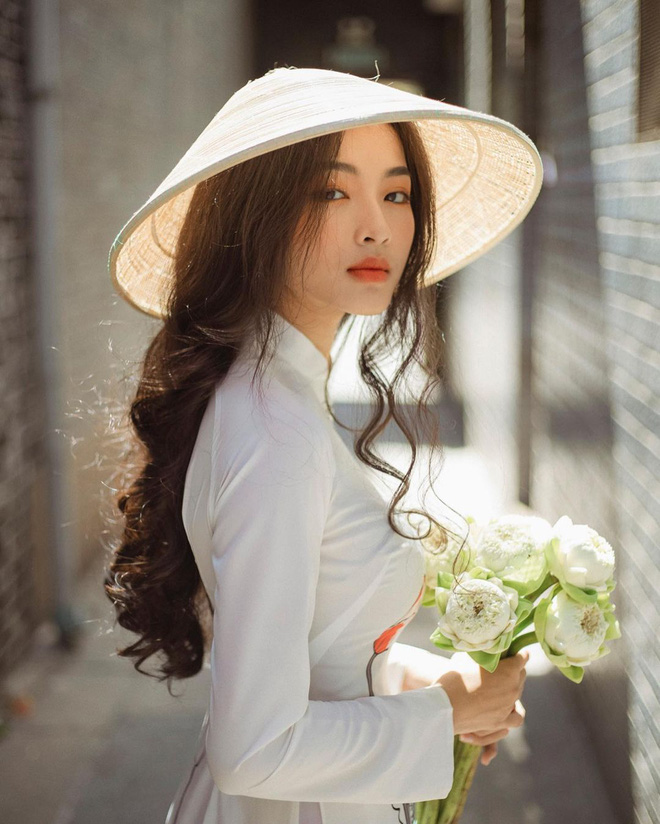 Bà nội sở hữu nhan sắc thuộc hàng visual hồi đó, dân tình tò mò cháu gái có ké được miếng đẹp nào không? - 5 Bà nội sở hữu nhan sắc thuộc hàng visual hồi đó, dân tình tò mò cháu gái có ké được miếng đẹp nào không? - 5