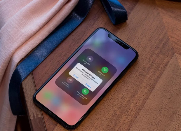 Mẹo hay biến iPhone thành 'cục phát Wi-Fi' với đường truyền internet tốc độ cao cực đơn giản Mẹo hay biến iPhone thành 'cục phát Wi-Fi' với đường truyền internet tốc độ cao cực đơn giản