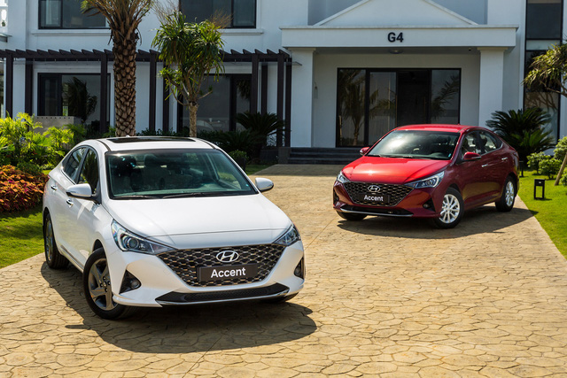 Ra mắt Hyundai Accent 2021 tại Việt Nam: Thêm tính năng mới lạ, giá cao nhất 542 triệu rẻ bất ngờ so với giá đại lý, phủ đầu Honda City Ra mắt Hyundai Accent 2021 tại Việt Nam: Thêm tính năng mới lạ, giá cao nhất 542 triệu rẻ bất ngờ so với giá đại lý, phủ đầu Honda City