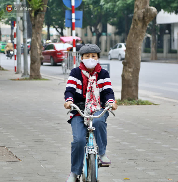 Người Hà Nội 'kích hoạt' trạng thái phòng dịch Covid-19 sau khi TP.HCM có ca nhiễm cộng đồng - 13 Người Hà Nội 'kích hoạt' trạng thái phòng dịch Covid-19 sau khi TP.HCM có ca nhiễm cộng đồng - 13