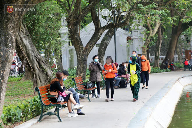 Người Hà Nội 'kích hoạt' trạng thái phòng dịch Covid-19 sau khi TP.HCM có ca nhiễm cộng đồng - 11 Người Hà Nội 'kích hoạt' trạng thái phòng dịch Covid-19 sau khi TP.HCM có ca nhiễm cộng đồng - 11