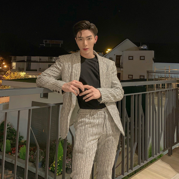 Vpop lao đao trước diễn biến mới của Covid-19: Erik đầu tư MV 2 tỉ phải hoãn, Hoà Minzy huỷ show hàng loạt, quản lí nghệ sĩ 'than trời' - 6 Vpop lao đao trước diễn biến mới của Covid-19: Erik đầu tư MV 2 tỉ phải hoãn, Hoà Minzy huỷ show hàng loạt, quản lí nghệ sĩ 'than trời' - 6