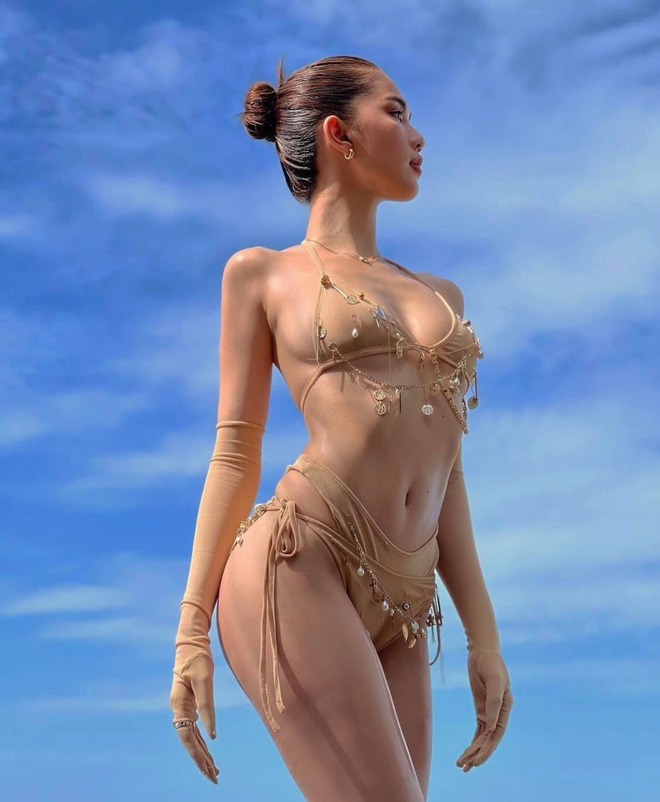 Ngọc Trinh diện bikini nóng bỏng, dân mạng lập tức so sánh với Chi Pu - 6 Ngọc Trinh diện bikini nóng bỏng, dân mạng lập tức so sánh với Chi Pu - 6