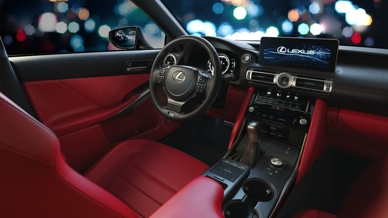Lexus IS hoàn toàn mới rục rịch về Việt Nam, dự kiến giá bản tiêu chuẩn từ 1,9 tỷ đồng - 3 Lexus IS hoàn toàn mới rục rịch về Việt Nam, dự kiến giá bản tiêu chuẩn từ 1,9 tỷ đồng - 3