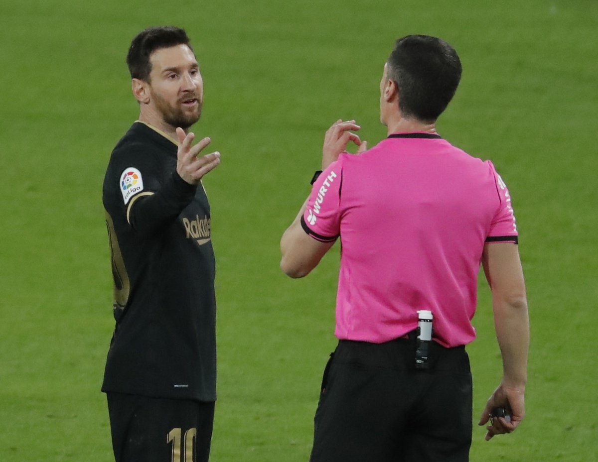 Barca thua đội mới lên hạng - 7
