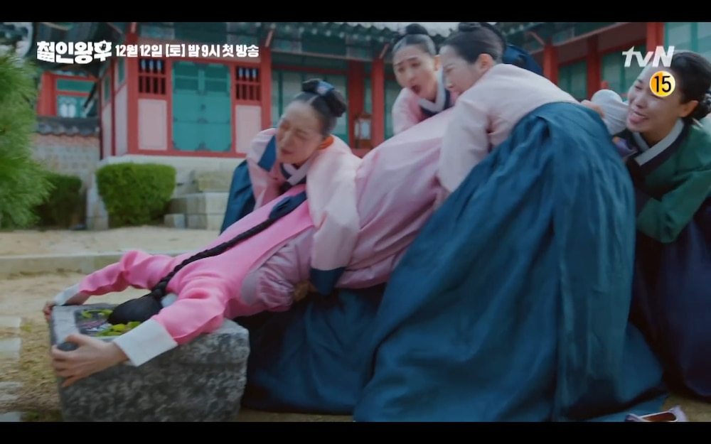 Mr Queen: Choi Jin Hyuk khóc thét vì xuyên không về cổ đại làm vương hậu, cưới vua - 17 Mr Queen: Choi Jin Hyuk khóc thét vì xuyên không về cổ đại làm vương hậu, cưới vua - 17