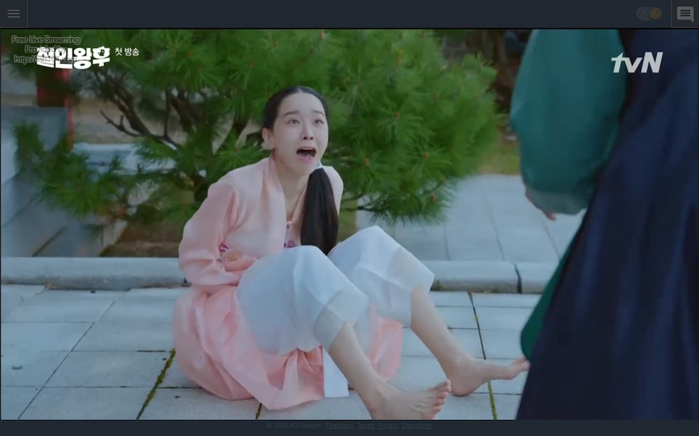 'Mr. Queen' tập 1: Choi Jin Hyuk xuyên không biến thành phụ nữ vì lỡ hôn Shin Hye Sun - 16 'Mr. Queen' tập 1: Choi Jin Hyuk xuyên không biến thành phụ nữ vì lỡ hôn Shin Hye Sun - 16