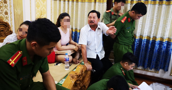 Thông tin mới nhất vụ cha con chủ biệt thự dát vàng bị bắt ở Bà Rịa - Vũng Tàu Thông tin mới nhất vụ cha con chủ biệt thự dát vàng bị bắt ở Bà Rịa - Vũng Tàu