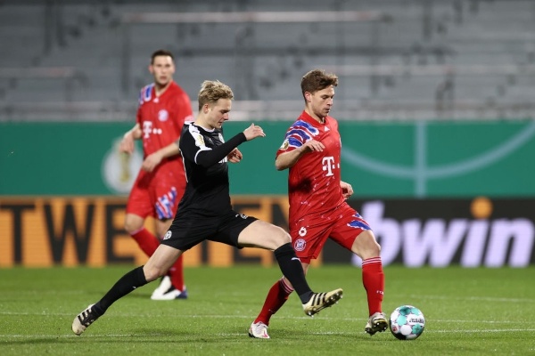 Bayern Munich thua sốc đội bóng hạng dưới, tan mộng 'ăn 3' mùa này Bayern Munich thua sốc đội bóng hạng dưới, tan mộng 'ăn 3' mùa này