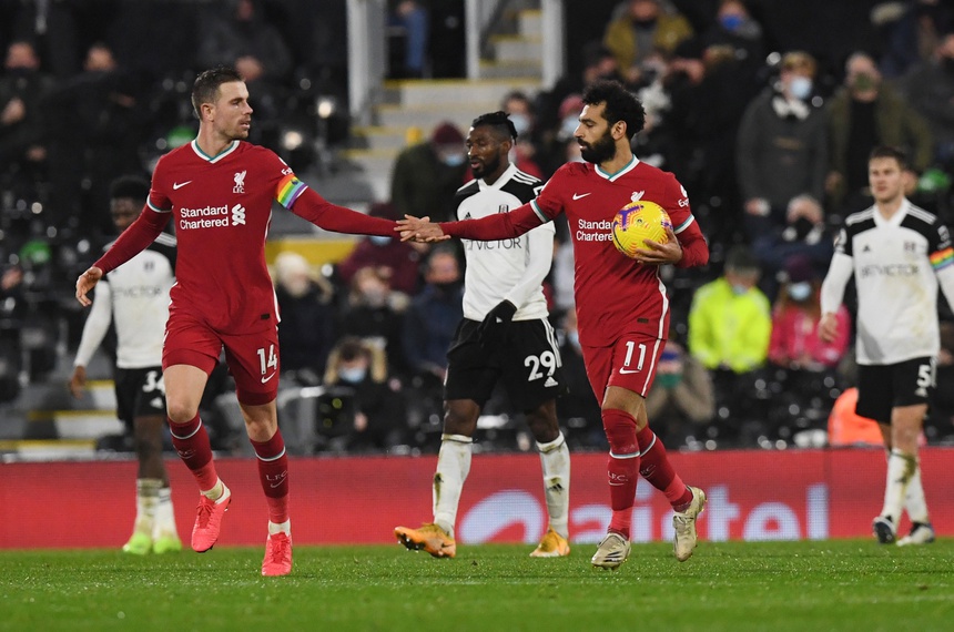 Liverpool lỡ cơ hội lên ngôi đầu bảng sau trận hòa Fulham - 2