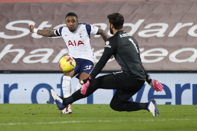 Tottenham mất ngôi đầu sau trận thua Liverpool - 2