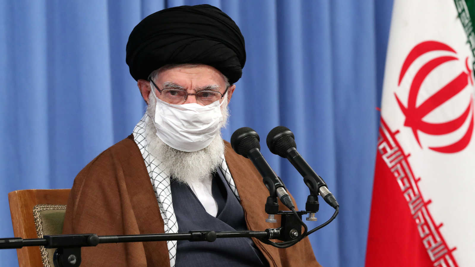 Lãnh tụ Iran kêu gọi ‘tống khứ’ Mỹ khỏi khu vực, thề sẽ trả thù cho tướng Soleimani Lãnh tụ Iran kêu gọi ‘tống khứ’ Mỹ khỏi khu vực, thề sẽ trả thù cho tướng Soleimani