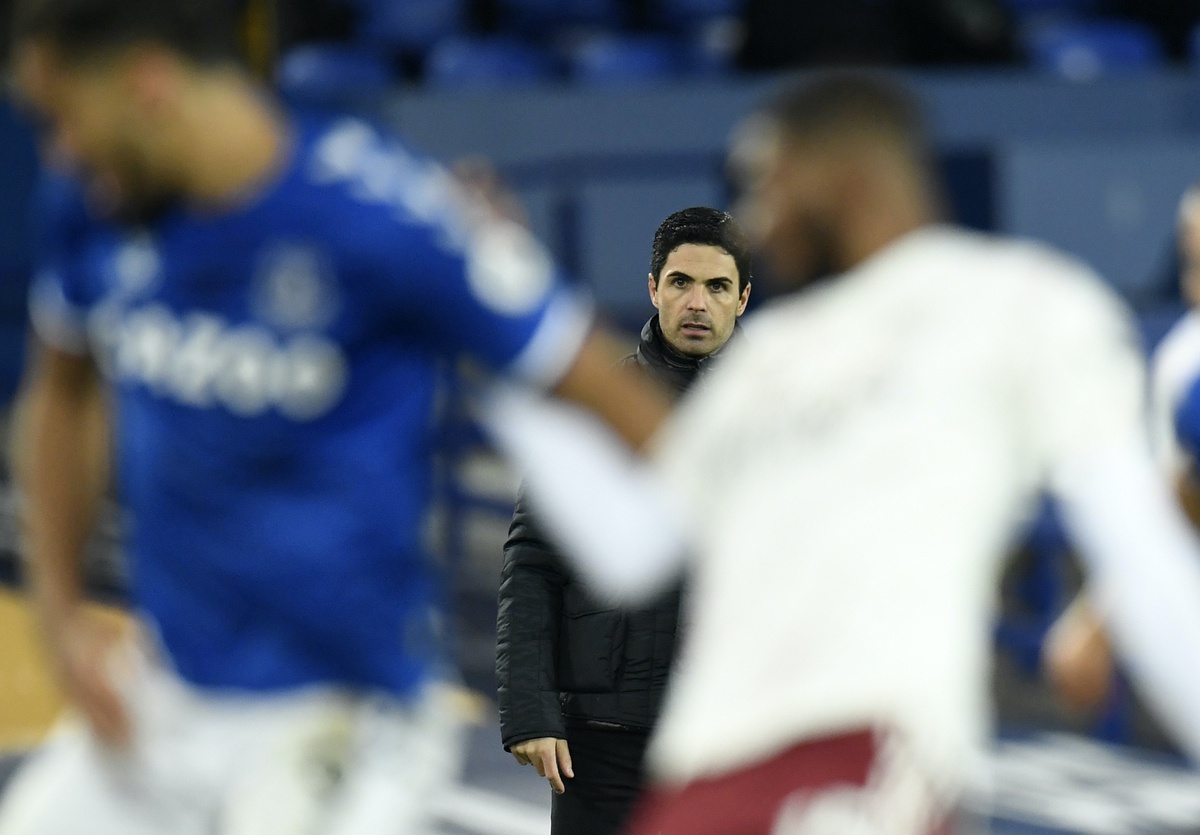 Arsenal tiếp tục xếp vị trí thứ 15 sau trận thua Everton - 9 Arsenal tiếp tục xếp vị trí thứ 15 sau trận thua Everton - 9