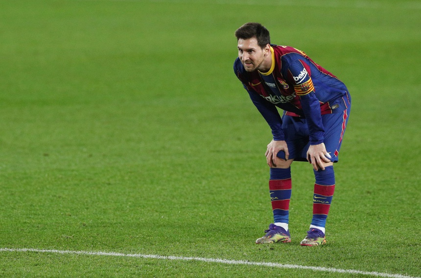 Barca bị đội đầu bảng bỏ xa 8 điểm